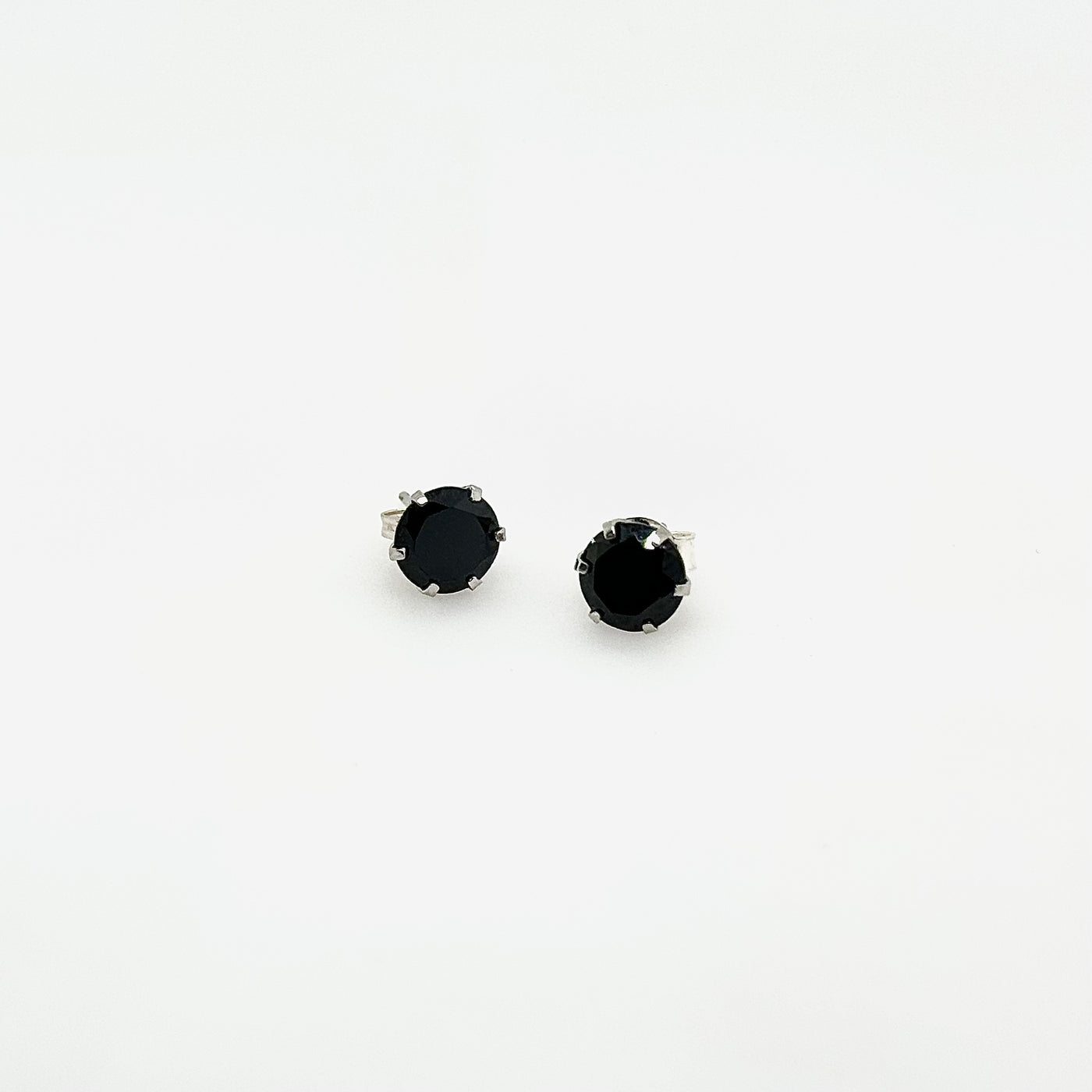 9ct White Gold 7mm Round Black CZ Stud Earrings