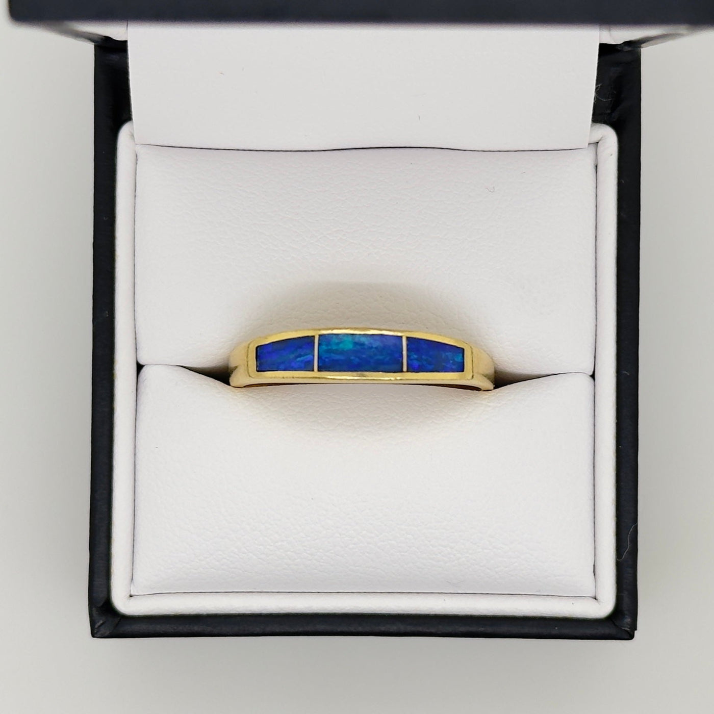 18ct Yellow Gold Ring w/ Opal Inlay